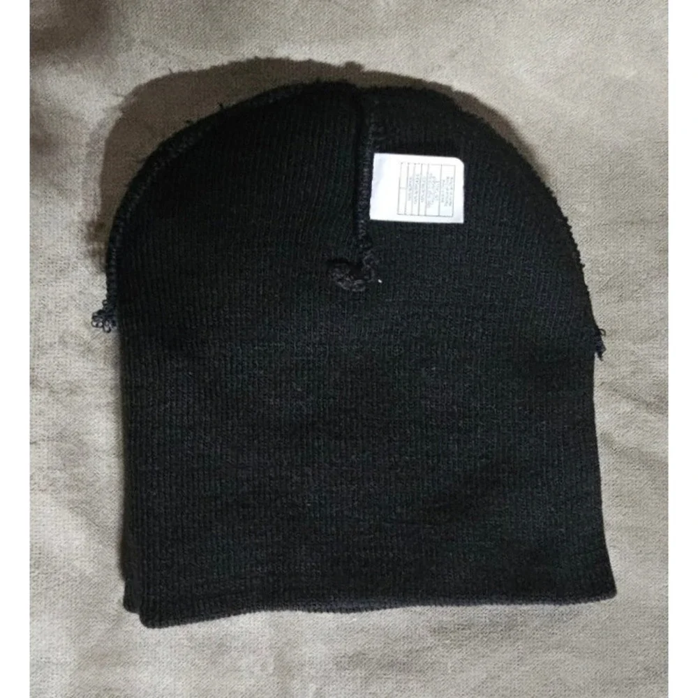 Pittsburgh Steelers AFC 2010 Conference Champions Beanie Hat and FBF Socks Set